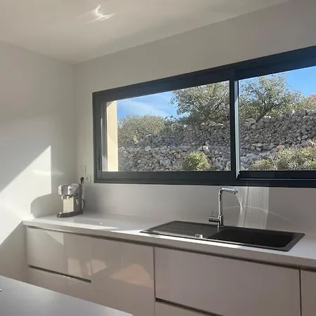 Maison Avec Piscine Au Bord De La