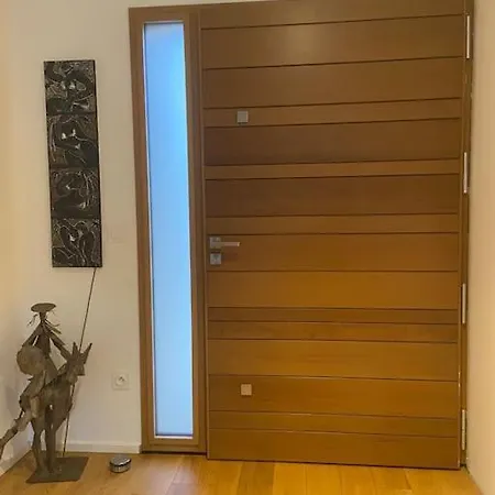 Maison Avec Piscine Au Bord De La 루케이트